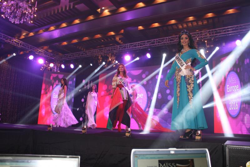 nationalcostumes